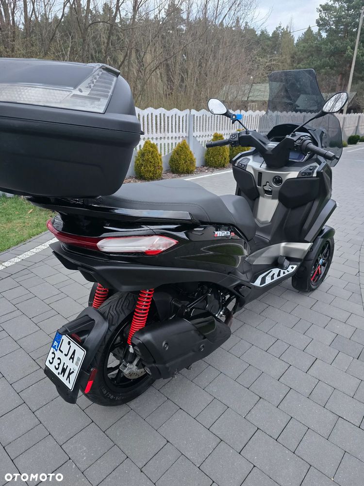 Piaggio MP-3 - 6