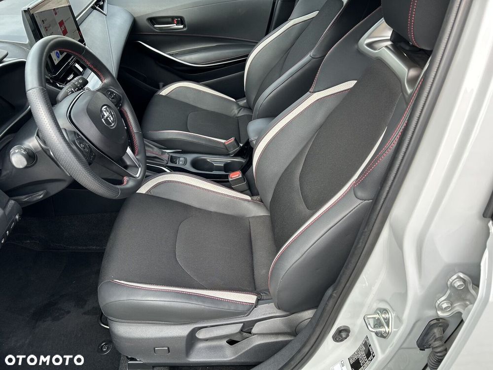 Toyota Corolla - 16