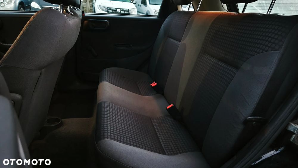 Opel Corsa 1.2 16V - 28