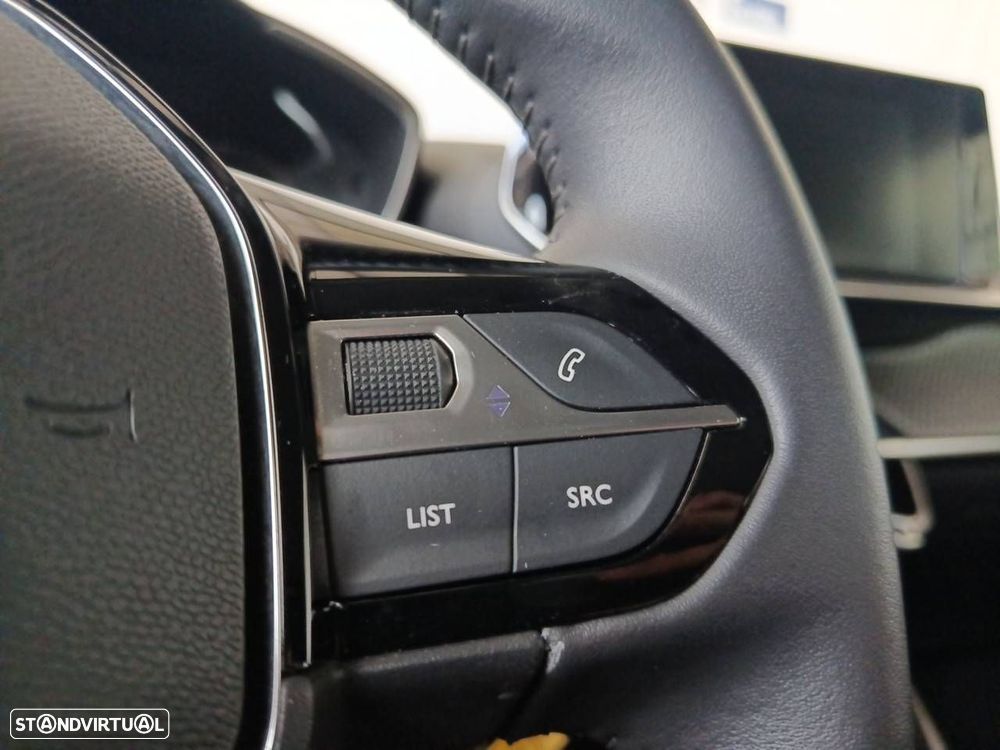 Peugeot 208 1.2 PureTech Active Pack - 17