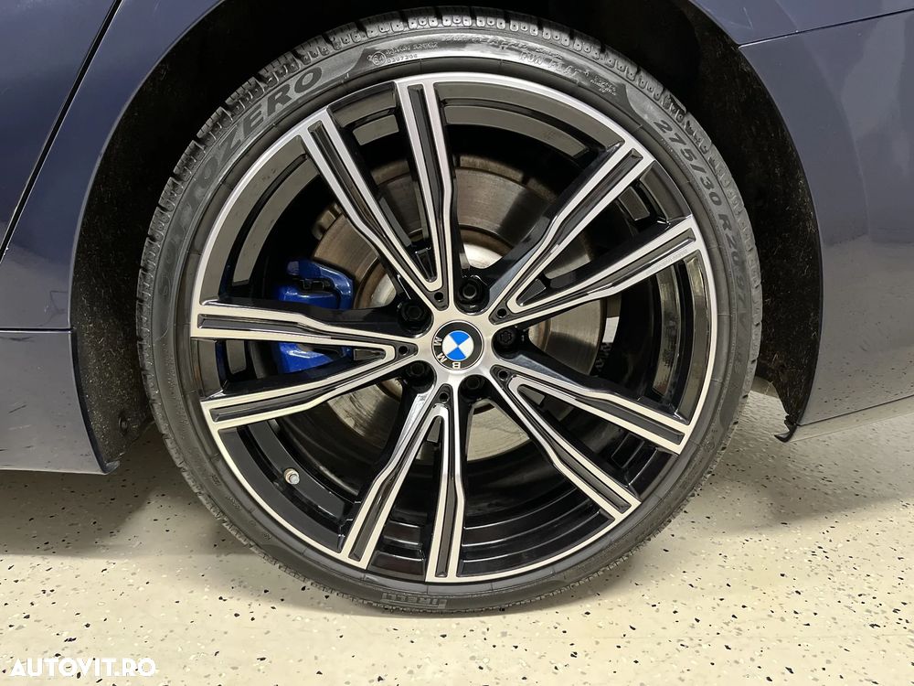 BMW Seria 8 840d xDrive AT MHEV - 32