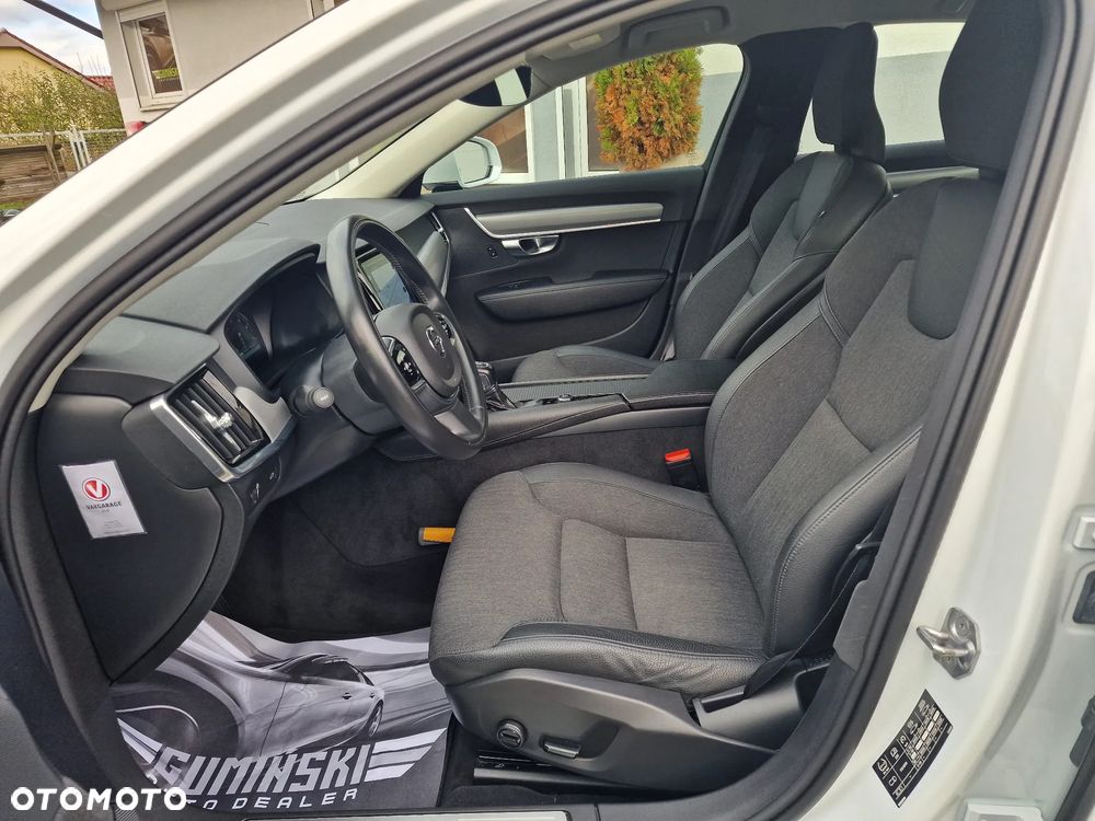 Volvo S90 T4 Geartronic Momentum Pro - 18