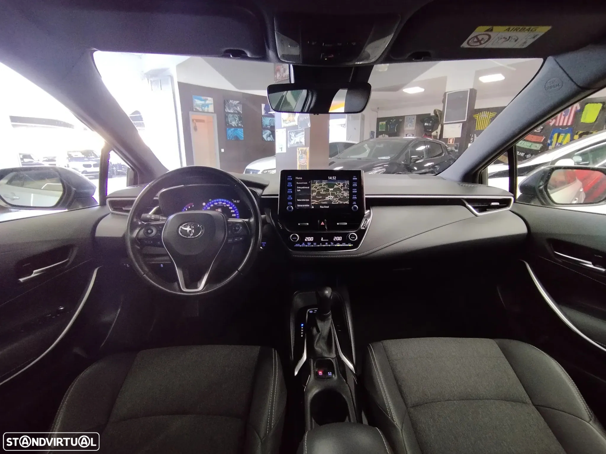 Toyota Corolla Touring Sports 1.8 Hybrid Comfort - 14