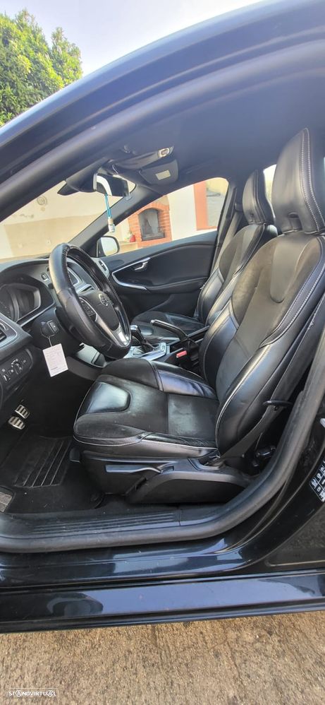 Volvo V40 2.0 D2 R-Design - 4