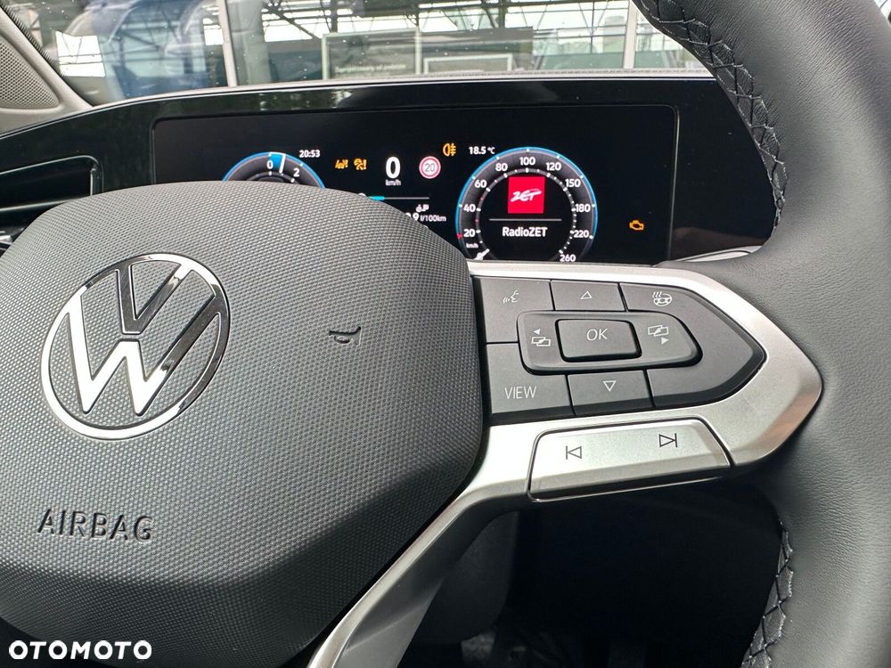 Volkswagen Passat - 18
