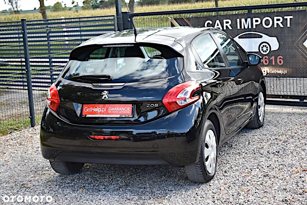 Peugeot 208 - 12