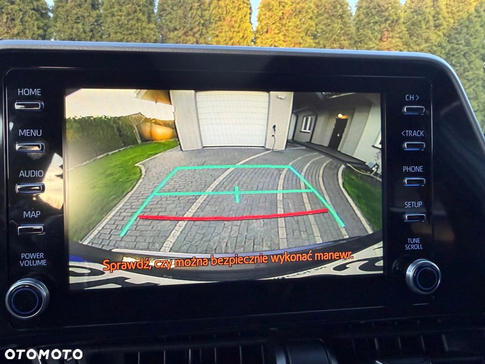 Toyota C-HR Business-Edition - 16