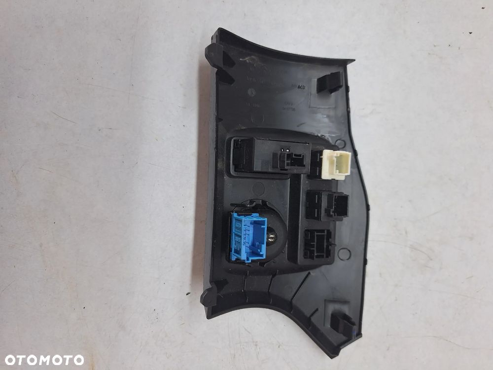 PANEL REGULACJI LUSTEREK PARTNER BERLINGO 13r EUR - 2