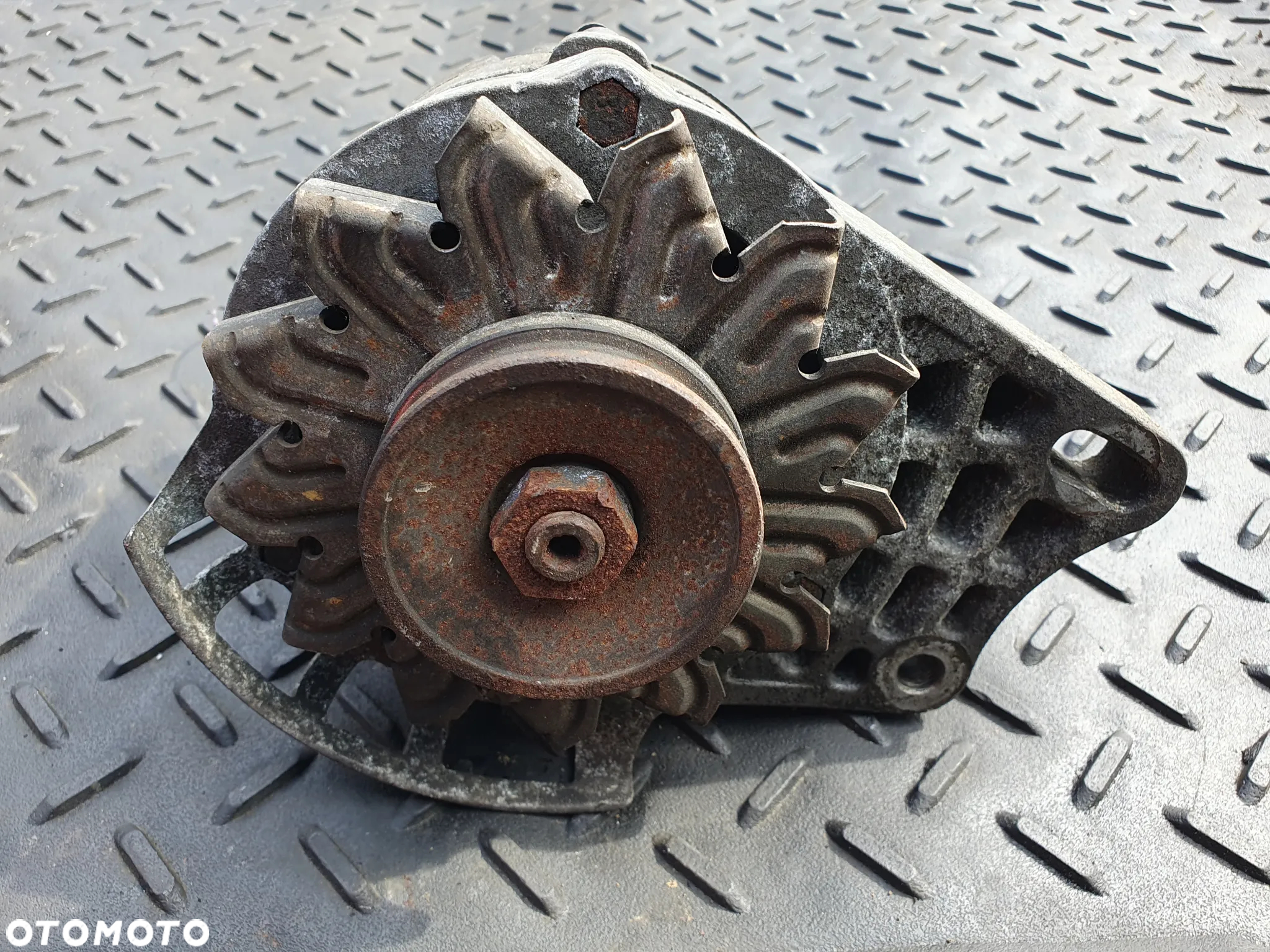 FIAT UNO CINQUECENTO SEICENTO PANDA ALTERNATOR ELMOT 55A 2930200 ORYGINAŁ POSIADAM 3SZT - 3