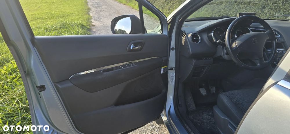 Peugeot 5008 1.6 HDi Premium - 13