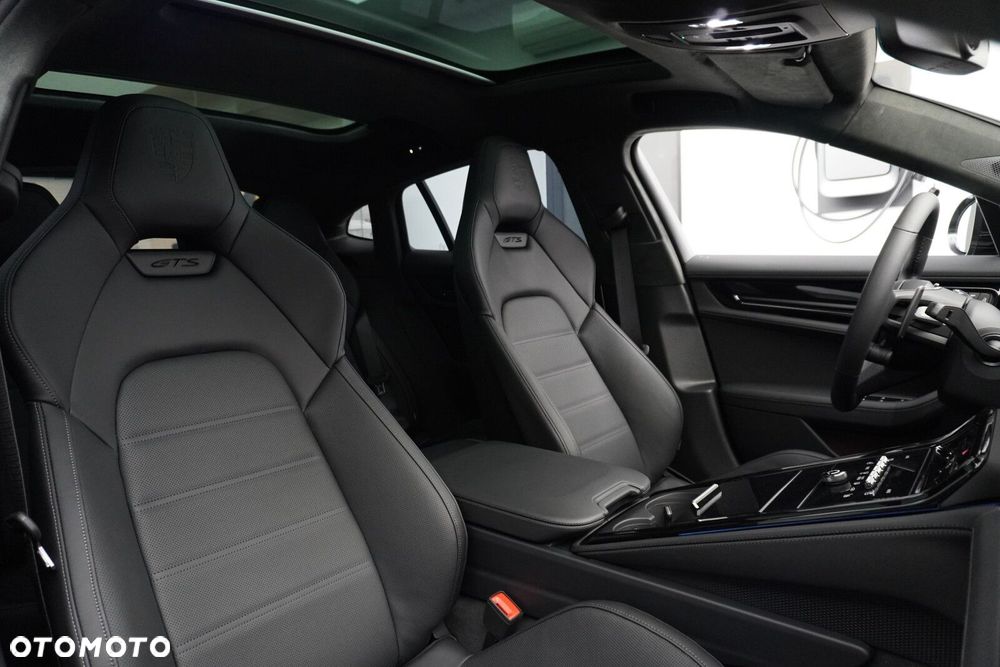 Porsche Panamera GTS - 30