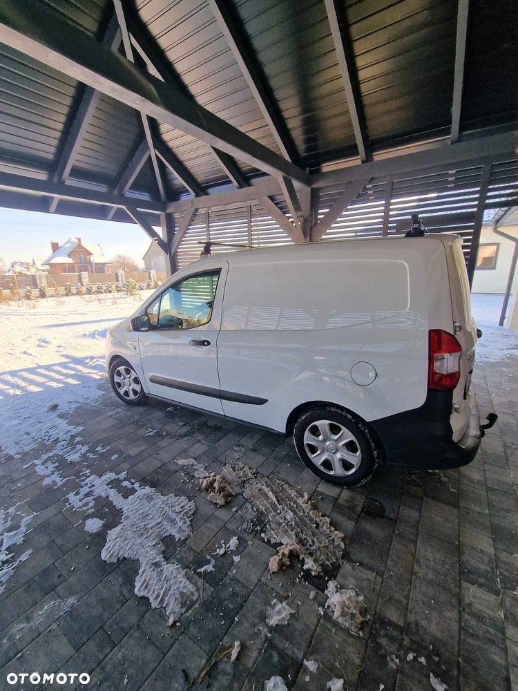 Ford Transit Courier - 8