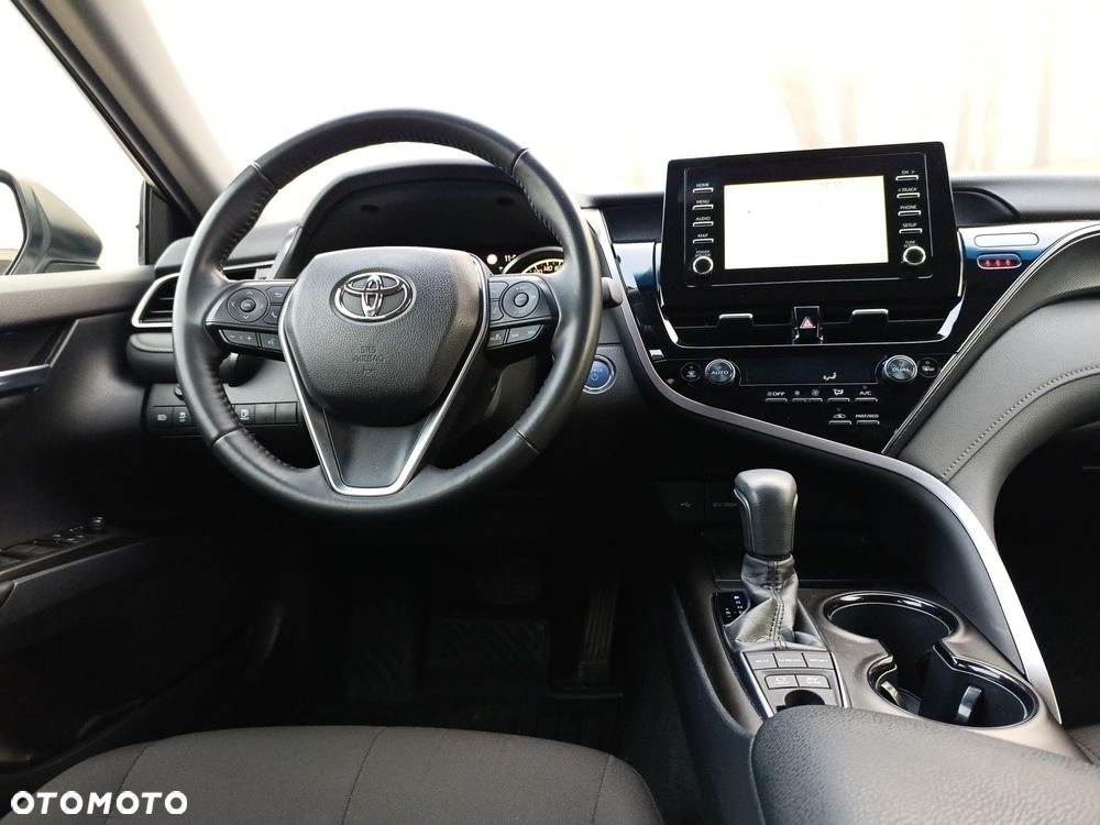 Toyota Camry 2.5 Hybrid Comfort CVT - 21