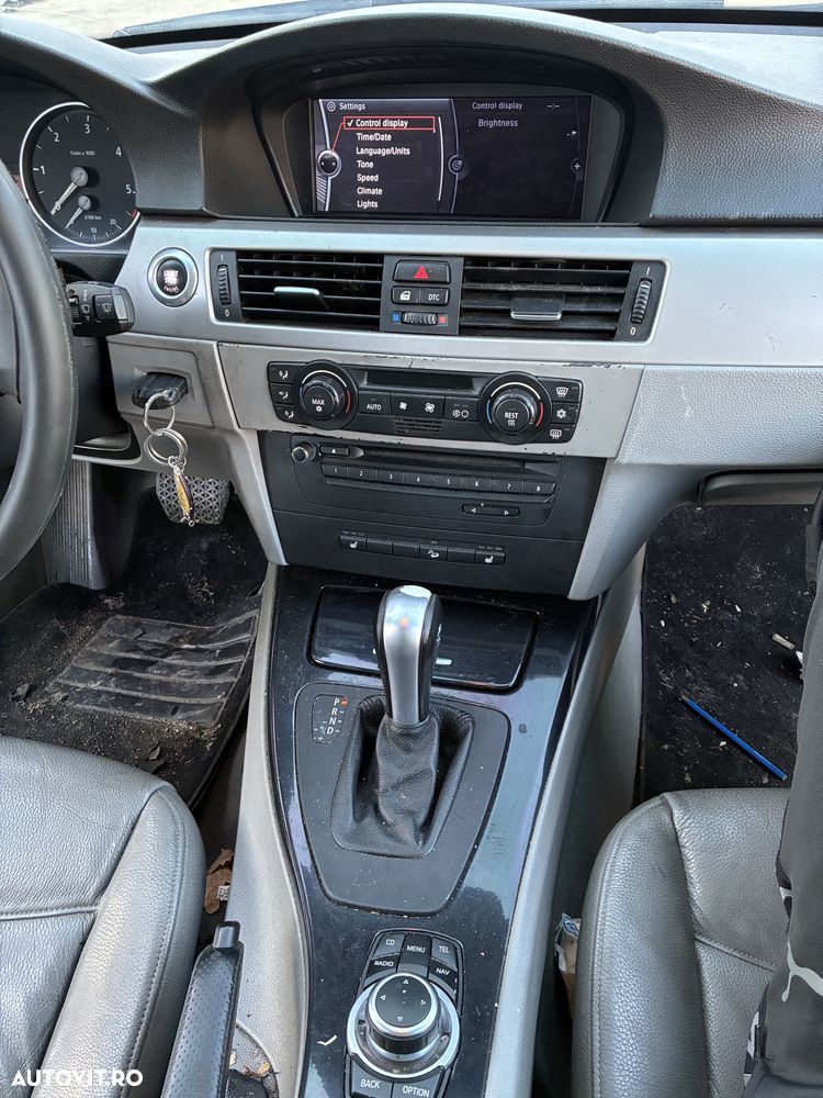 Navigatie cic mare bmw e90 e91 e92 e93 - 2