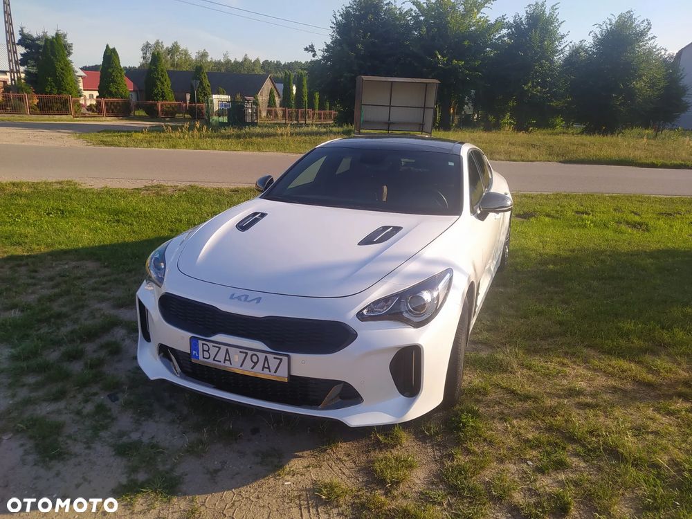 Kia Stinger 2.0 T-GDI GT Line - 1