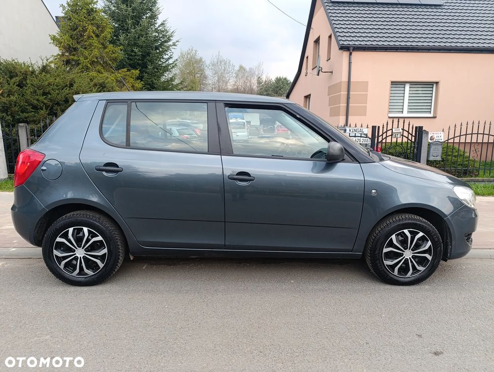 Skoda Fabia 1.2 HTP Active - 13