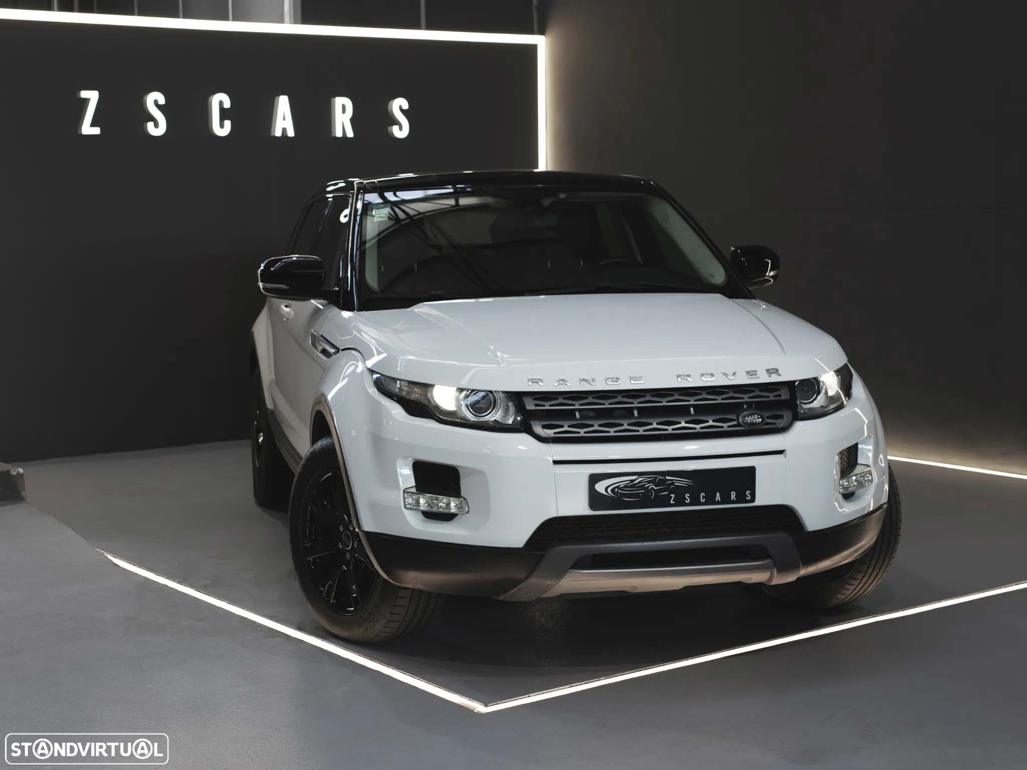 Land Rover Range Rover Evoque 2.2 TD4 Dynamic Auto - 2