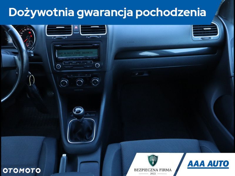 Volkswagen Golf - 10