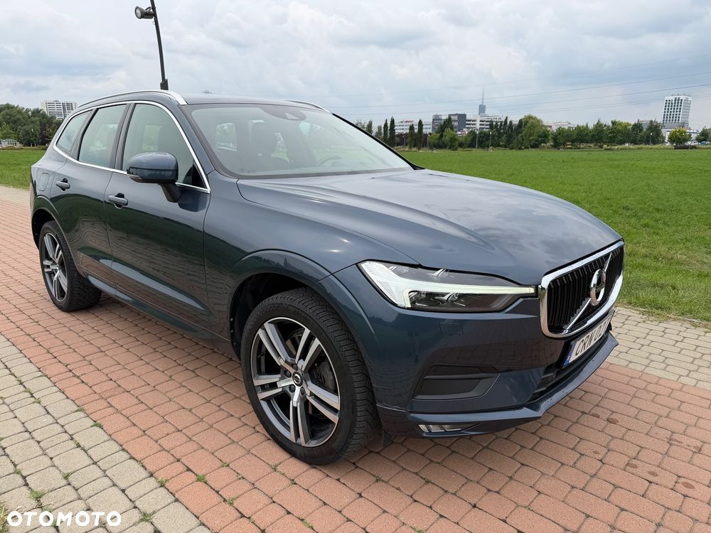 Volvo XC 60 B4 D AWD Momentum Pro - 2