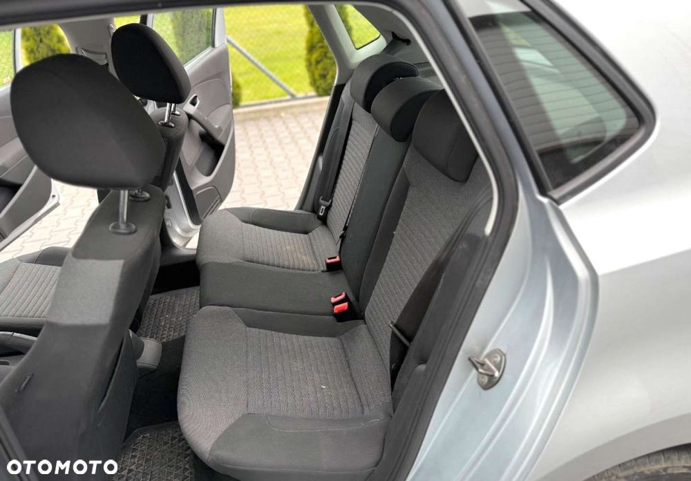 Volkswagen Polo - 16