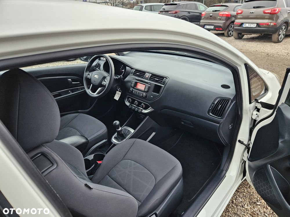 Kia Rio 1.2 Business Line - 24