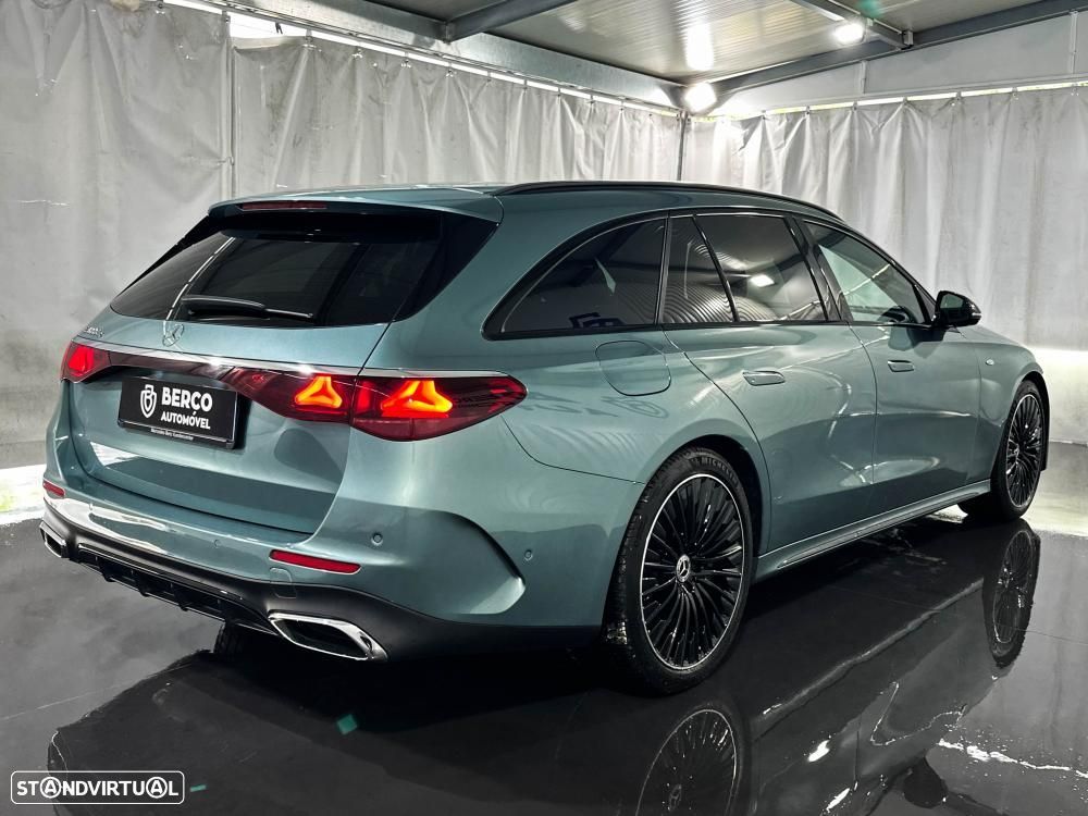 Mercedes-Benz E 300 de 4Matic 9G-TRONIC AMG Line - 4
