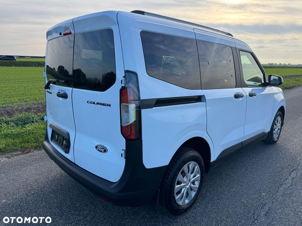 Ford Transit Courier 2025 photo 5