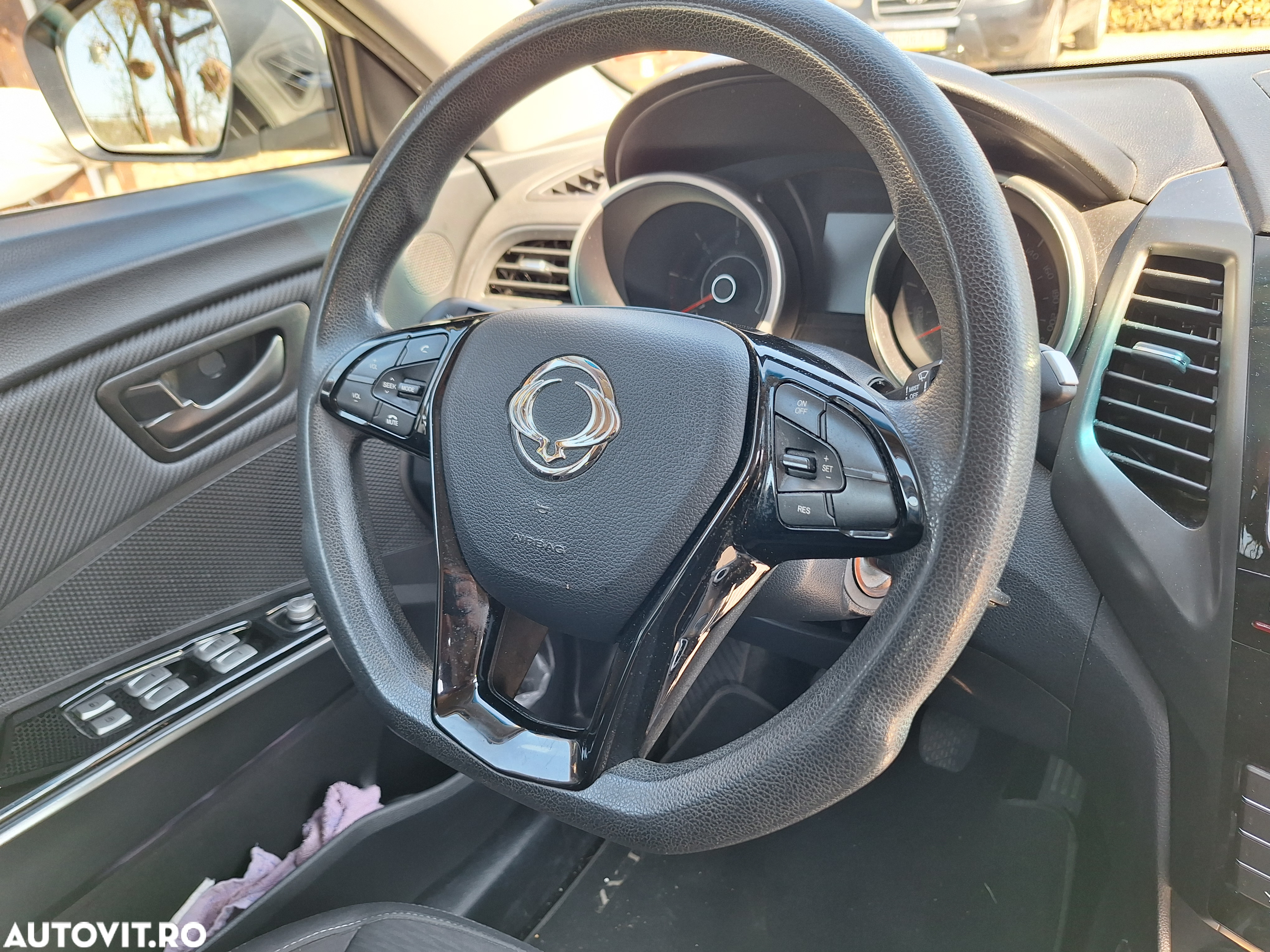 SsangYong XLV 1.6 e-XDI DLX - 6