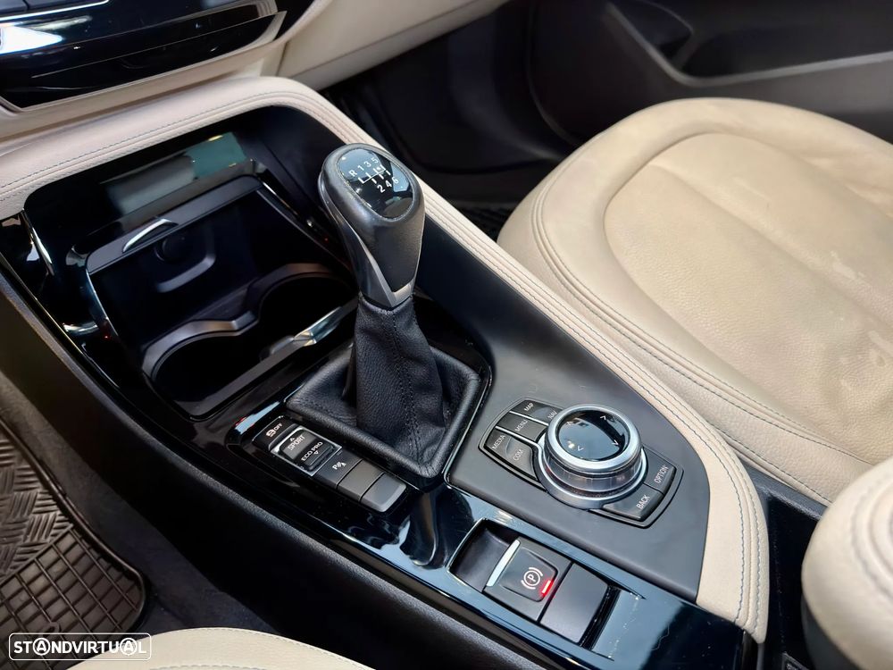 BMW X1 16 d sDrive Advantage - 36