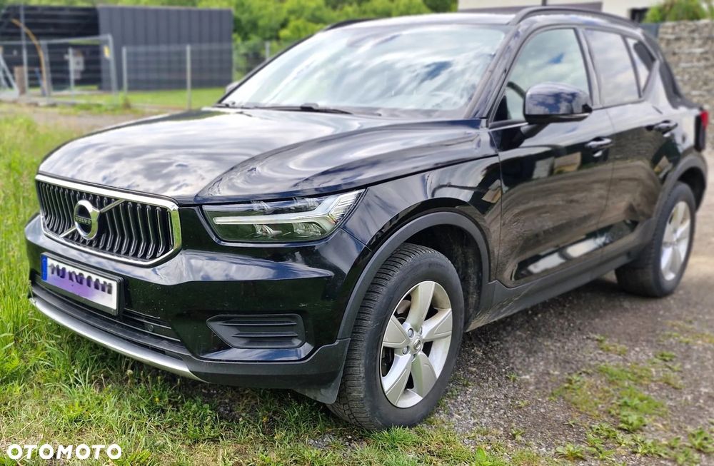 Volvo XC 40 T3 Momentum - 1