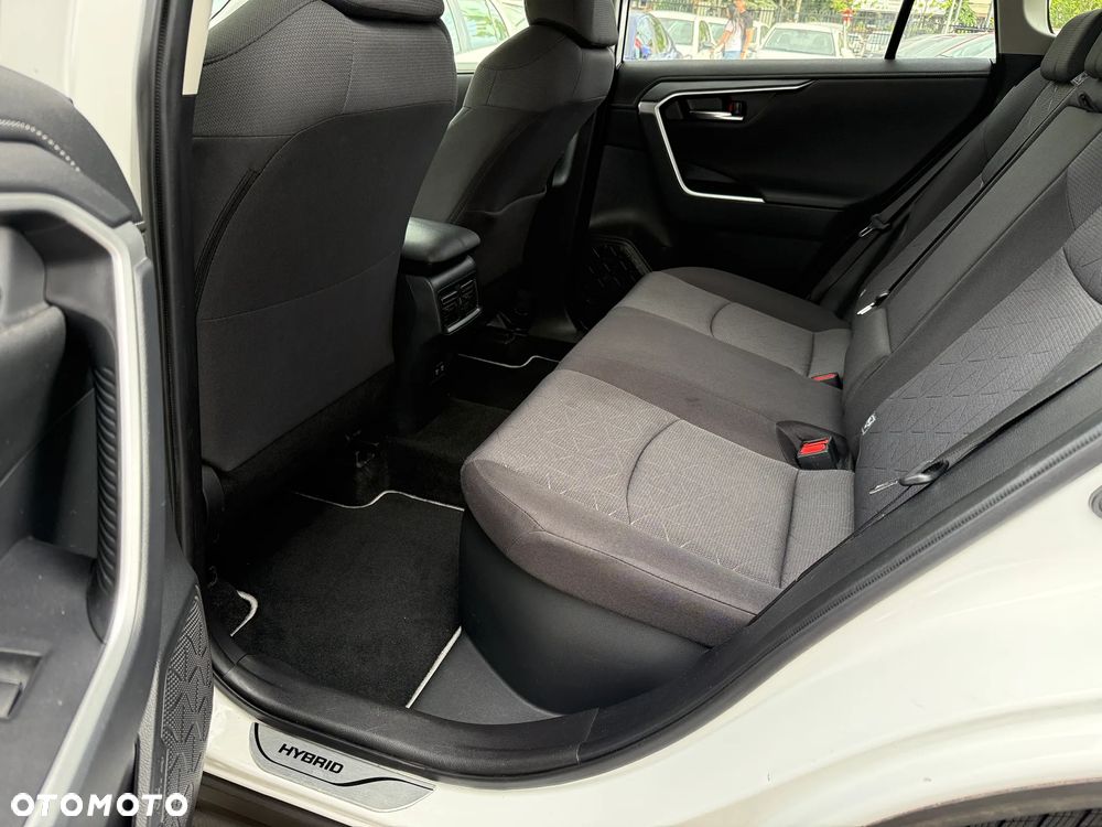 Toyota RAV4 - 22