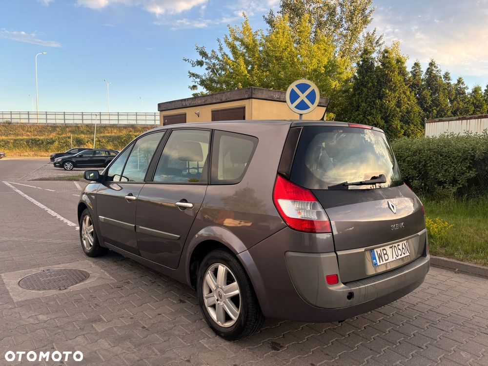 Renault Scenic 2.0 16V Emotion Plus - 3