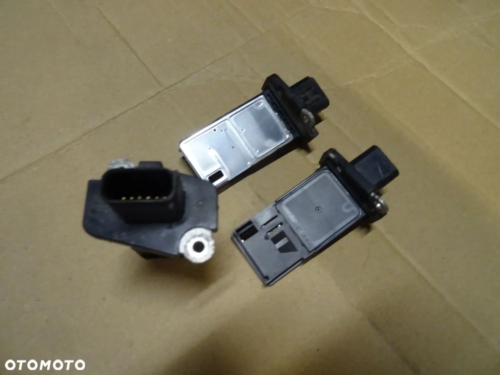 FORD MAVERICK MAZDA TRIBUTE  2,3 150 PRZEPLYWOMIERZ MAZDA TRIBUTE obudowa filtra