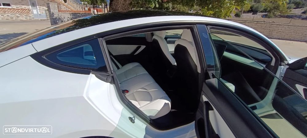 Tesla Model 3 - 2