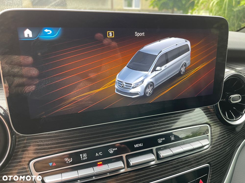 Mercedes-Benz Klasa V 300 d extralang 4Matic 9G-TRONIC Avantgarde Edition - 29