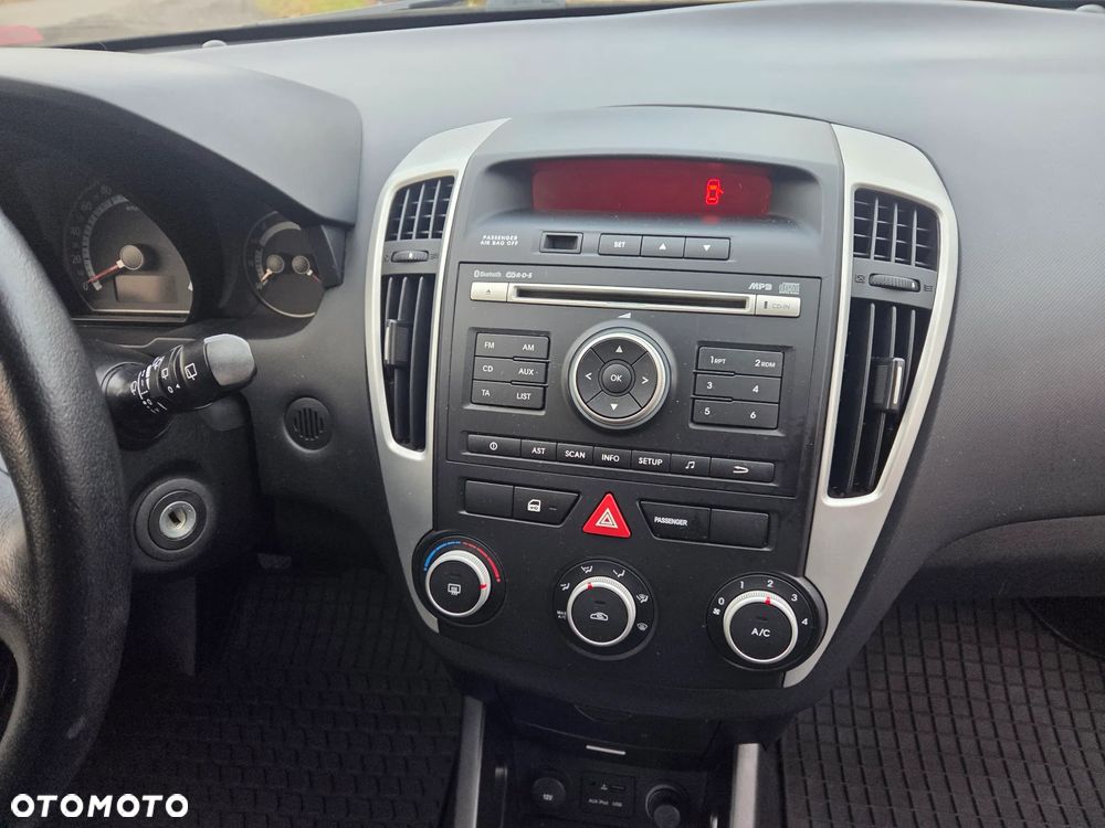 Kia Ceed 1.4 CVVT Edition 7 - 14