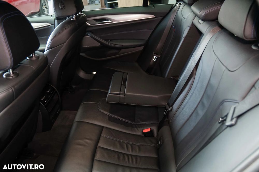 BMW Seria 5 530d xDrive Aut. Sport Line - 30