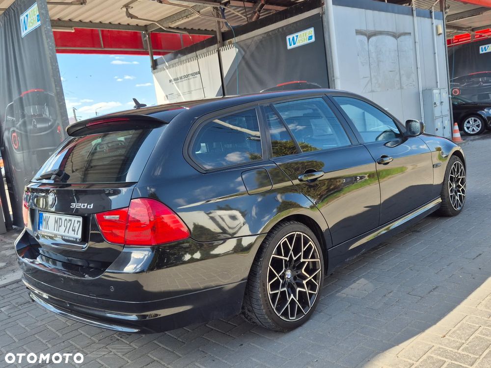 BMW Seria 3 320d - 12