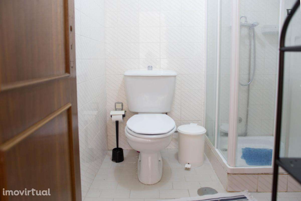Quarto - localizado em Paranhos Porto - Grande imagem: 5/16