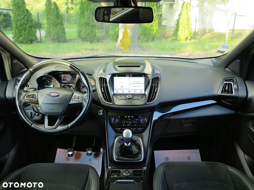 Ford Kuga 2.0 TDCi 4x2 ST-Line - 10