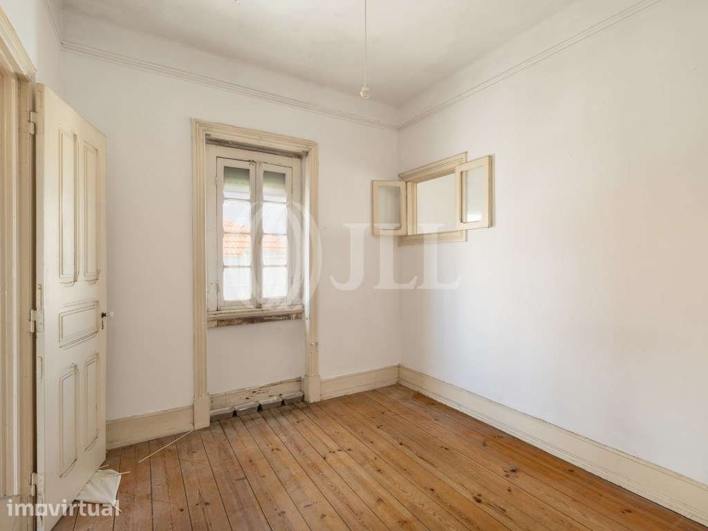 Apartamento T4, para remodelação total, em Arroios, Lisboa - Grande imagem: 5/19