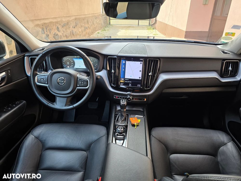 Volvo XC 60 D4 Geartronic Momentum Pro - 3