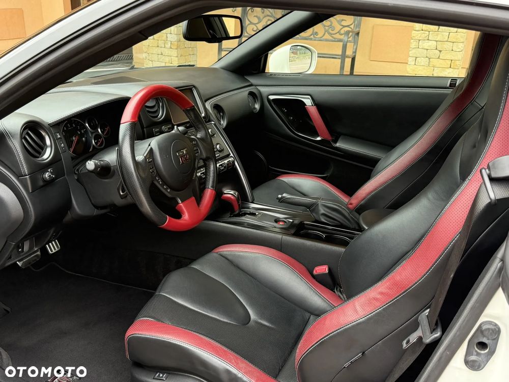 Nissan GT-R Black Edition - 14