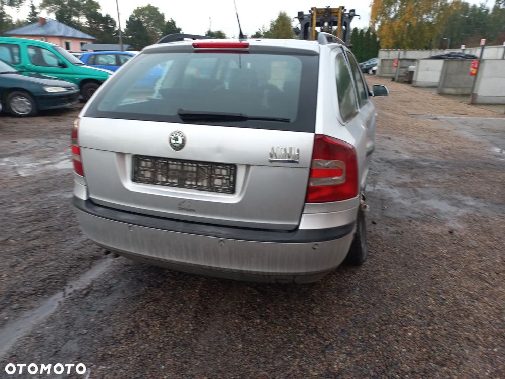 Skoda Octavia II Kombi 1.9 TDI 105km 08r 9156 wszystkie części maska - 4