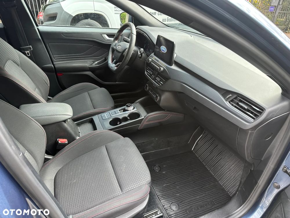 Ford Focus 1.0 EcoBoost Hybrid ST-LINE DESIGN - 13