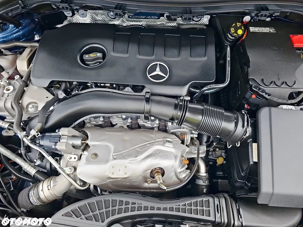 Mercedes-Benz GLA 250 4-Matic - 9
