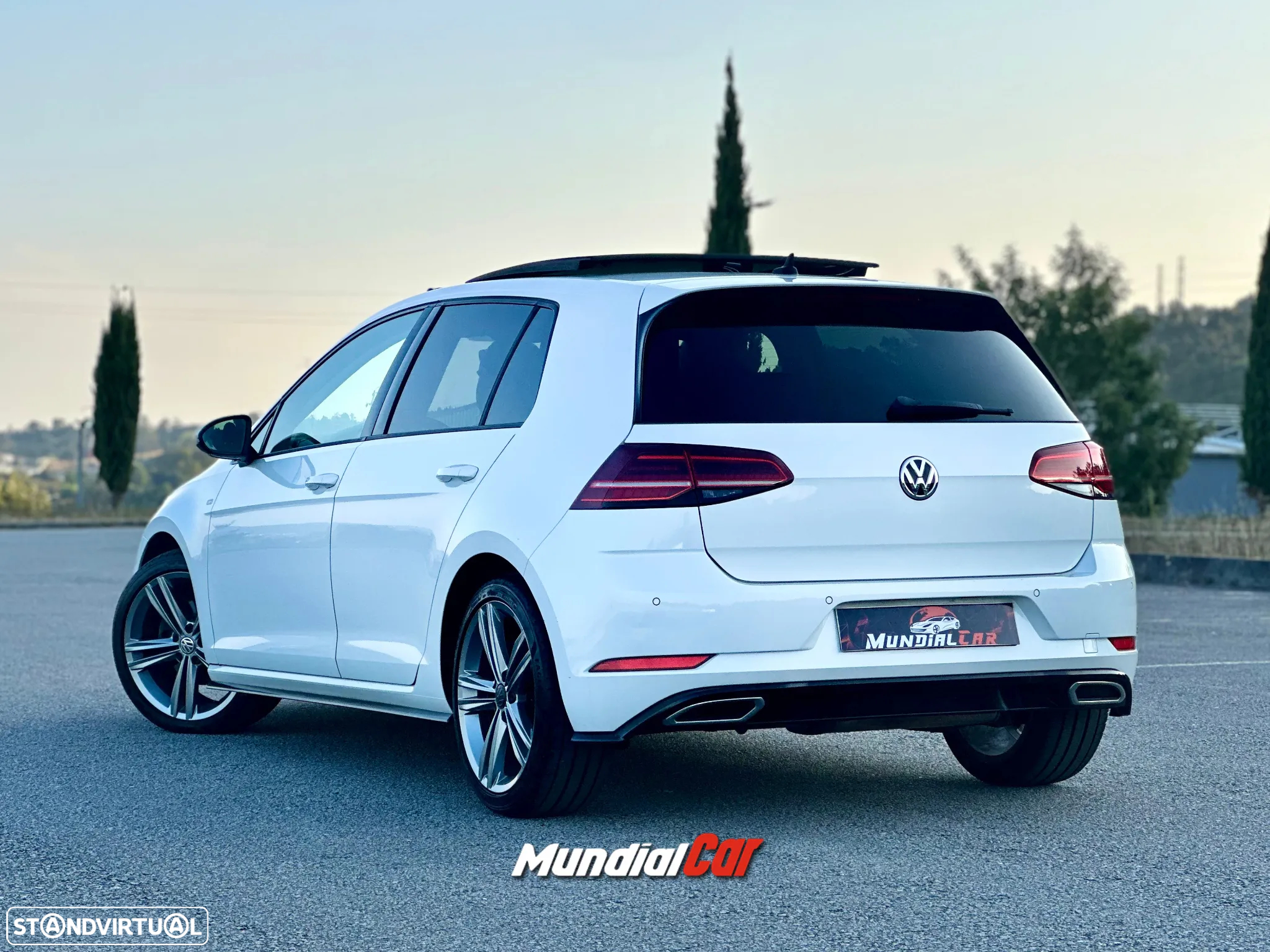 VW Golf 1.6 TDI R-Line - 17