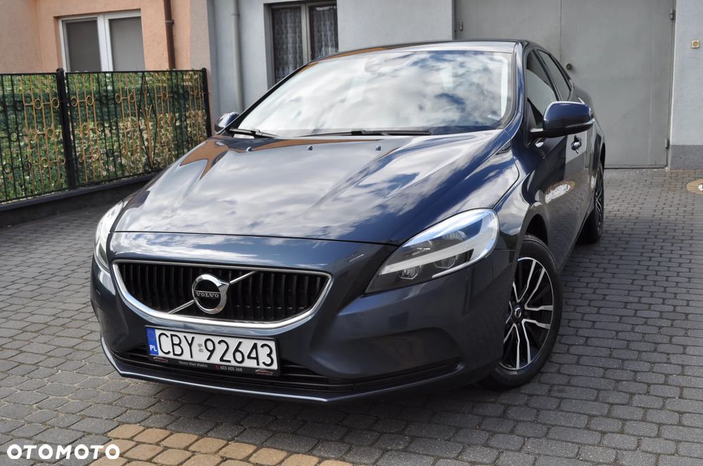 Volvo V40 D2 Momentum - 2