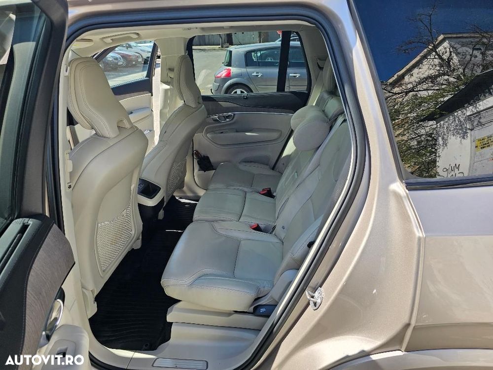 Volvo XC 90 - 11