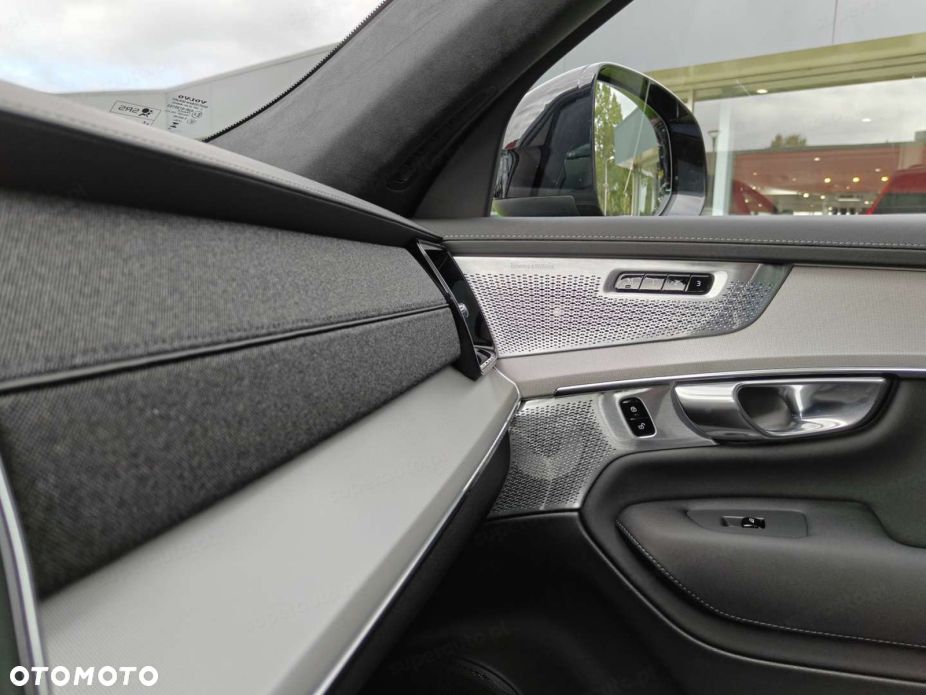 Volvo XC 90 B5 B AWD Ultra Black Edition 7os - 19